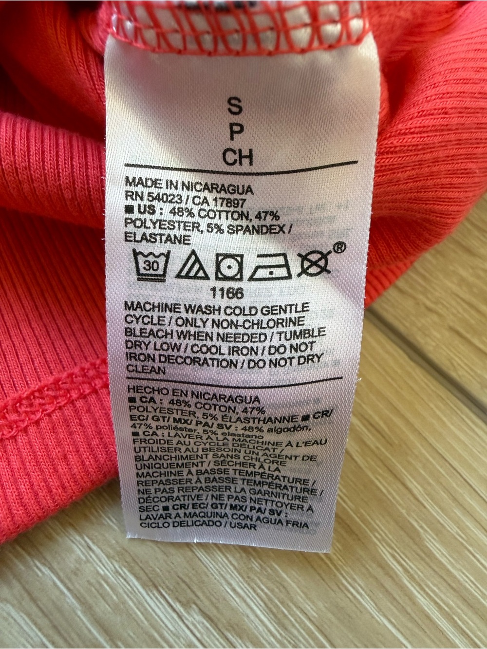 Old Navy Ribbed Tank Top - Picture 6 of 7